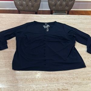 Grace Woman’s perfect fit Long Sleeve Navy Blouse (size 3X)